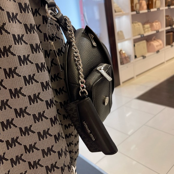 Michael Kors Maisie 2 In 1 Small Leather Waist pack Fanny pack Bag (Black) MK - Picture 5 of 16